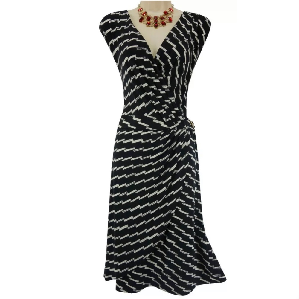 14/16 1X▪️BLACK & WHITE FAUX-WRAP DRESS Plus Size